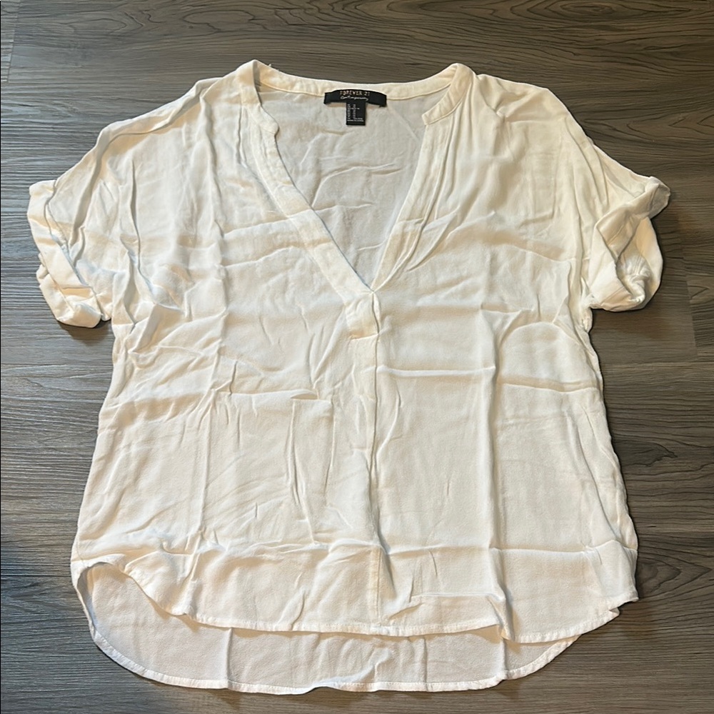 Forever 21 White Women's V Neck Top